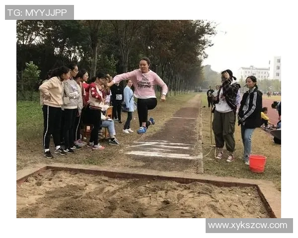 足球明星受伤瞬间高清图片集锦展现运动员拼搏精神与不屈意志