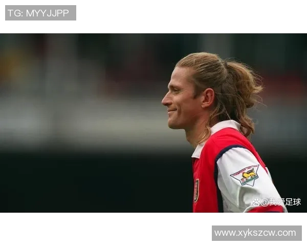 黑皮帅哥足球明星的魅力与成就揭秘，探索他们在绿茵场上的传奇故事